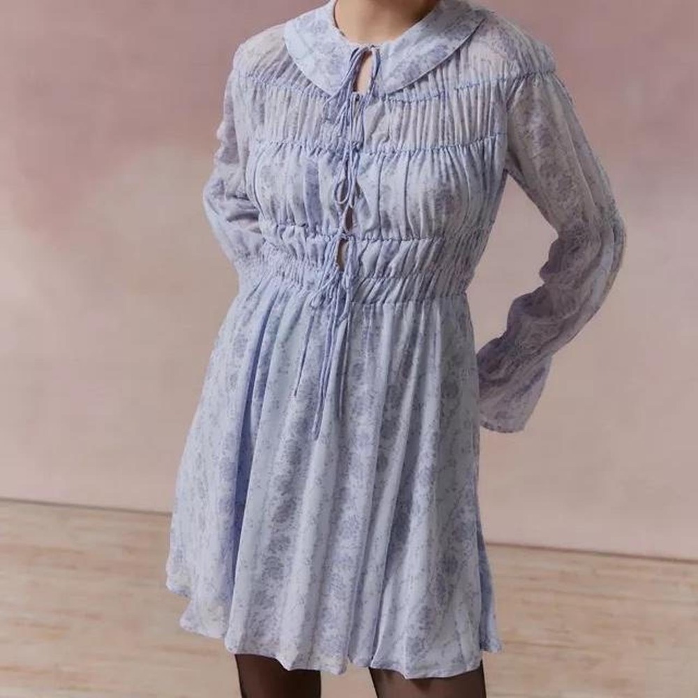 NWT Urban Outfitters Kimchi Blue Floral Mini Dress Blue Smocked Tie Front Small - Picture 2 of 7
